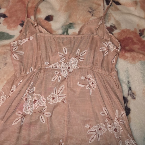 Pink top - Picture 3 of 3